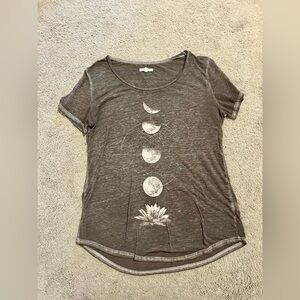 Maurice’s graphic tee